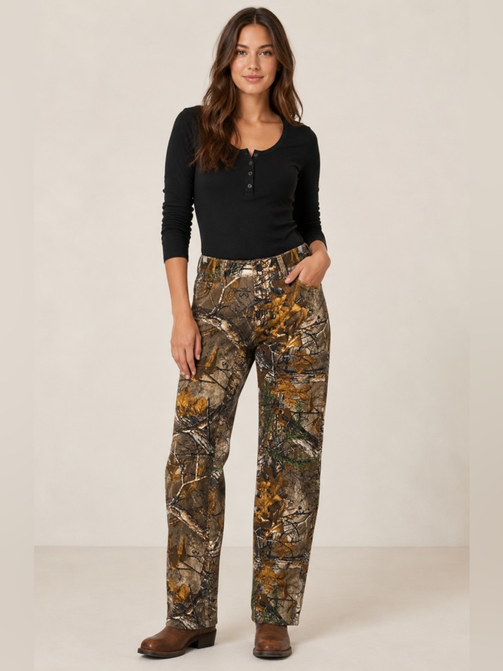 Wrangler ProGear Woman’s Camoflauge Realtree Straight Jeans - Picture 1 of 10